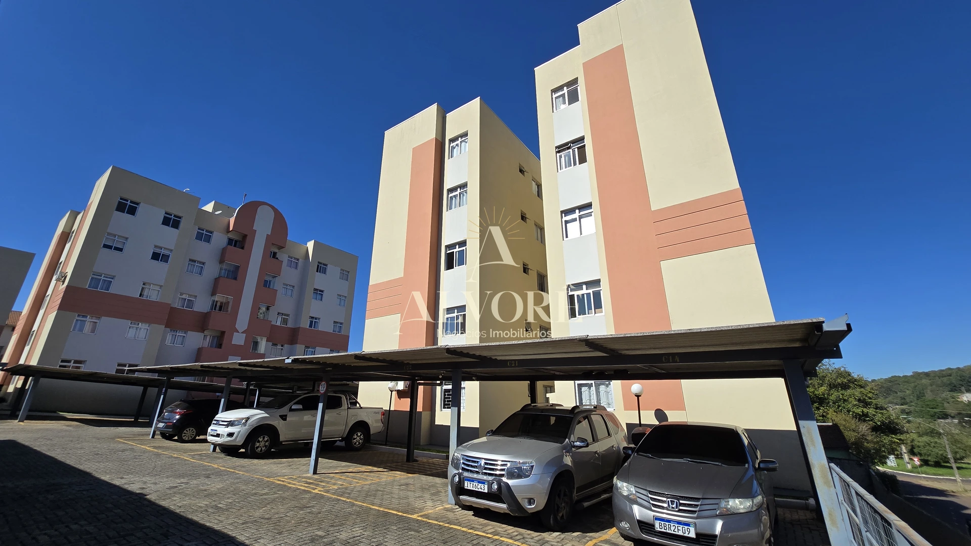 Apartamento Semimobiliado - 3 Quartos, Na Vila Estrela, Próximo Ao Clube Guarani