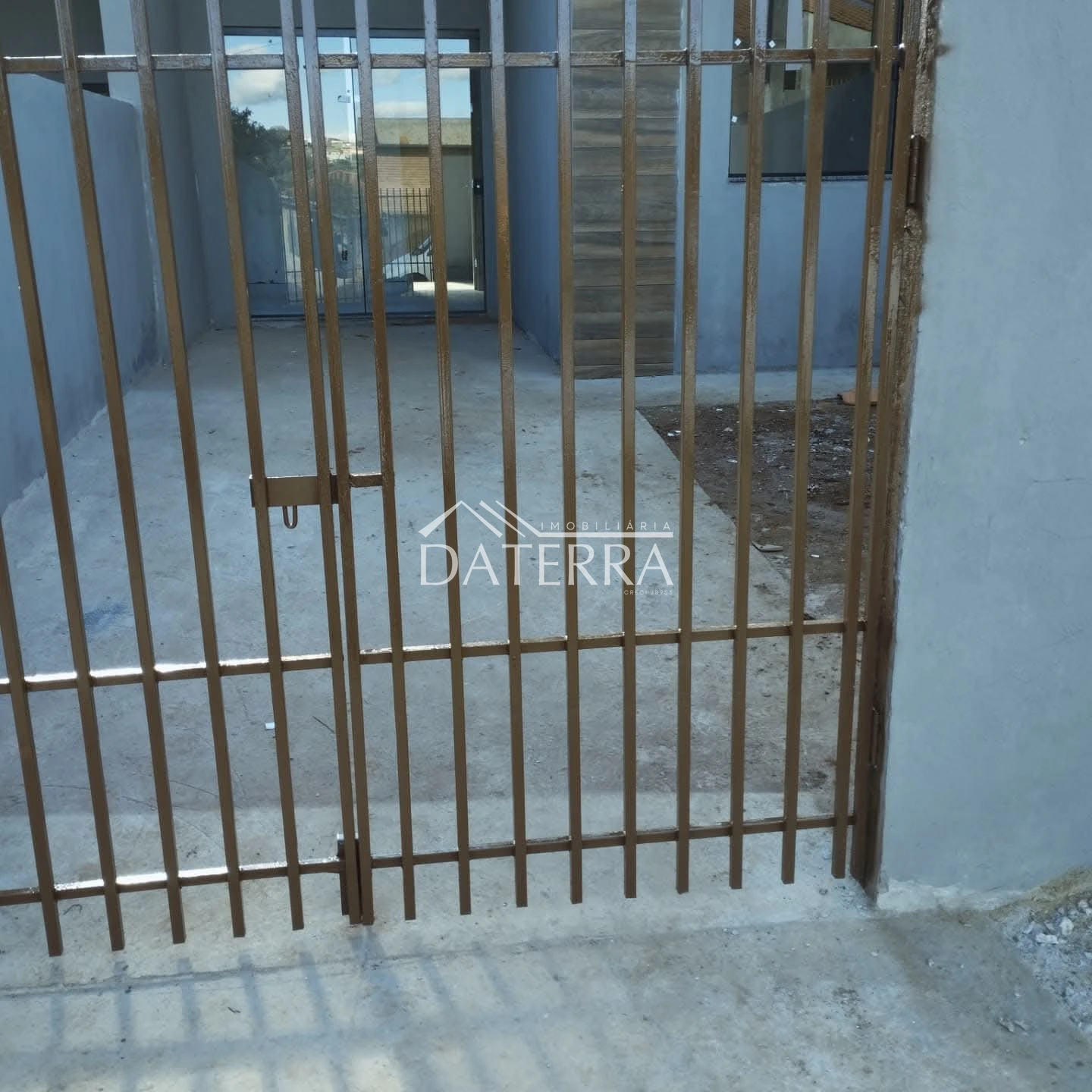 Dom Bosco - Contorno