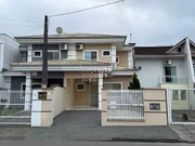 <strong>Casa geminada averbada à venda no Vila Nova Joinville/SC</strong>