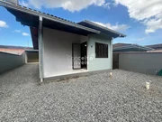 <strong>Casa com 2 quartos e área de festa no bairro Vila Nova</strong>