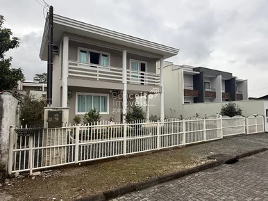 <strong>Sobrado 2 Andares com 3 Suítes e Espaço Gourmet</strong>