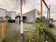 <strong>Terreno comercial à venda com renda ativa em via binária</strong>