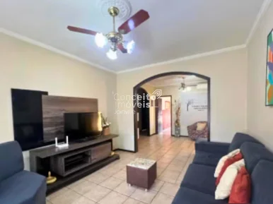 <strong>Casa ampla com piscina - Floresta</strong>