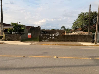 <strong>Terreno Urbano Murado no Morro do Meio</strong>