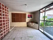 <strong>Terreno com casa no Vila Nova</strong>