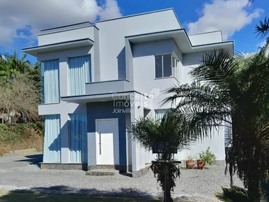 <strong>Casa com 3 quartos e terreno de 3000m² em Massaranduba SC</strong>