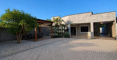 <strong>Casa à Venda no Bairro Adhemar Garcia</strong>