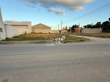 <strong>Terreno Comercial de Esquina para Locação</strong>