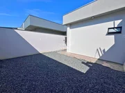 Geminado Térreo de Alto Padrão com Suíte e Espaço para Lazer - Foto 5
