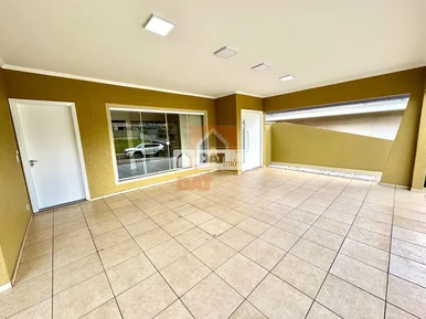 Casa Para Locação No Bairro De Oficinas