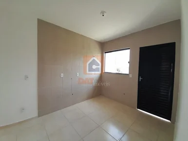 Casa à Venda Em Uvaranas- Jardim Centeário