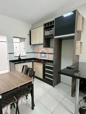 Casa  Semimobiliada à Venda Em Uvaranas