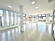 <strong>Imóvel comercial novo com deck para locação em Neves! </strong>