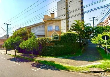 Sobrado à Venda Na Região Central 