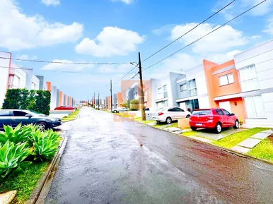 Sobrado Semimobiliado à Venda No Bairro Estrela 