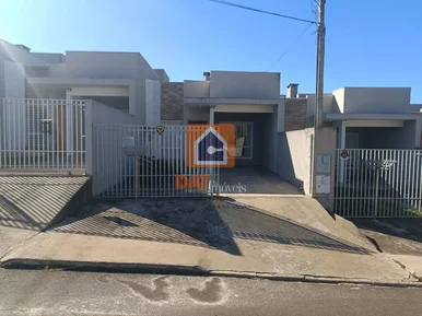 Casa Semimobiliada à Venda Em Uvaranas
