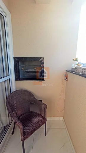 Apartamento Semimobiliado à Venda Região Central