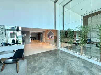 Apartamento Mobiliado à Venda No Centro