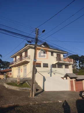 Sobrado à Venda Em Uvaranas 