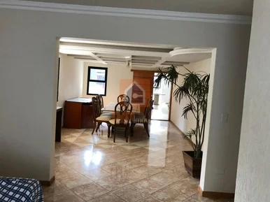 Casa à Venda Em órfãs