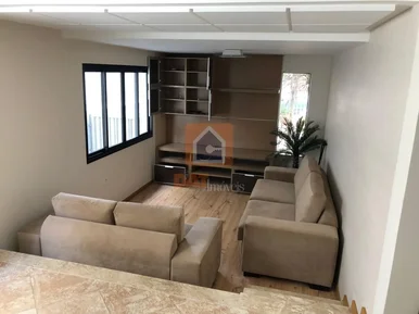 Casa à Venda Em órfãs