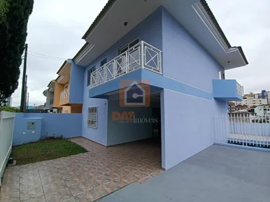Sobrado Para Locação No Bairro órfãs