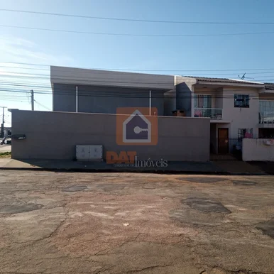 Sobrado à Venda Em Uvaranas