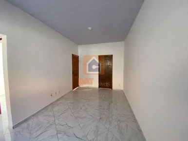Casa à Venda No Bairro Uvaranas- Jardim Veneza