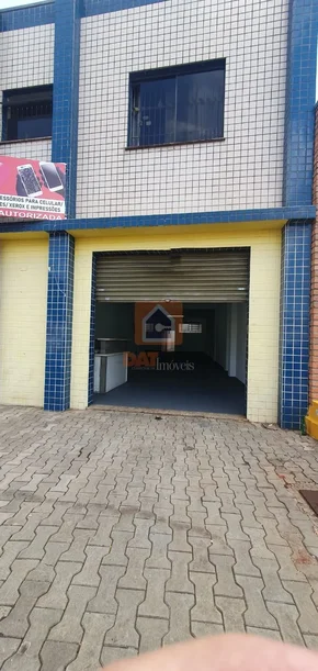 Comercial Na Av. Carlos Cavalcanti