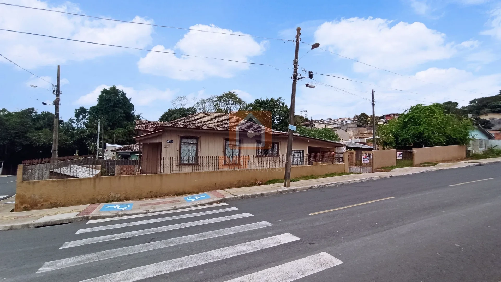 Terreno De Esquina à Venda Em Olarias 