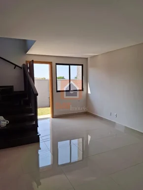 Sobrado à Venda Em órfãs