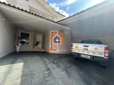 Sobrado à Venda No Bairro Jardim Carvalho