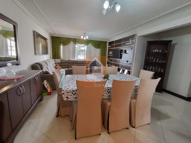 Apartamento Semimobiliado à Venda Na Região Central