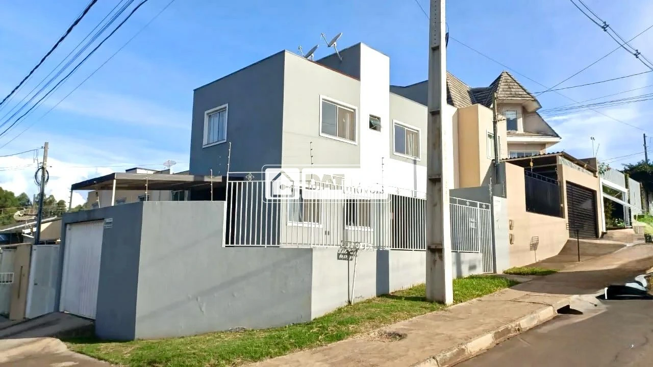 Sobrado No Jardim Carvalho