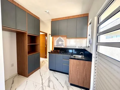 Casa à Venda No Cará-cará 