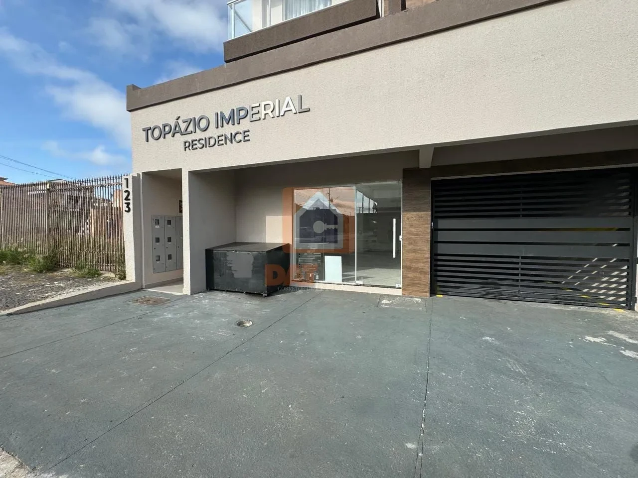 Sala Térrea Comercial à Venda Em Uvaranas