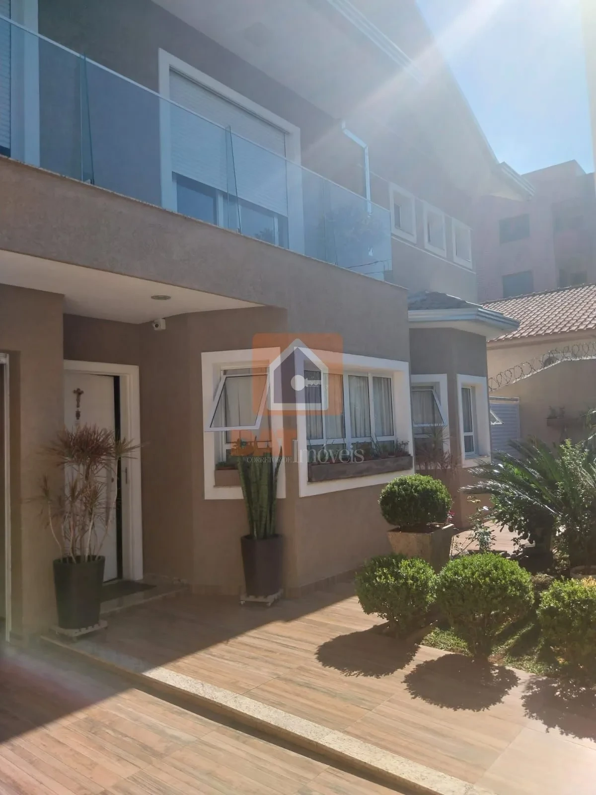 Sobrado à Venda No Bairro Estrela