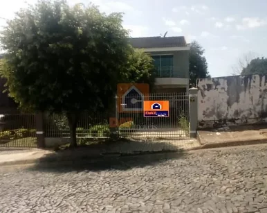 Sobrado Para Venda Em Uvaranas