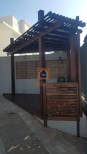 Excelente Triplex à Venda Em Estrela
