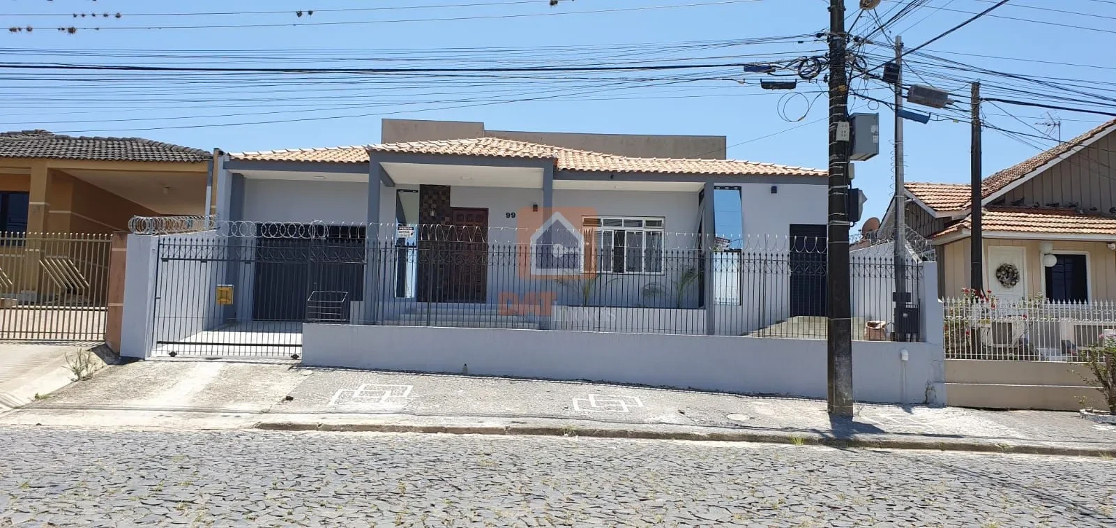 Residência Em Uvaranas