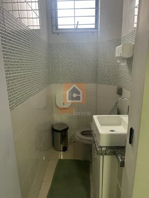 Sala Comercial Para Profissionais Da área De Saúde, Região C