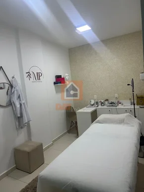 Sala Comercial Para Profissionais Da área De Saúde, Região C