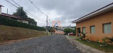 Casa à Venda No Condomínio Ybaté