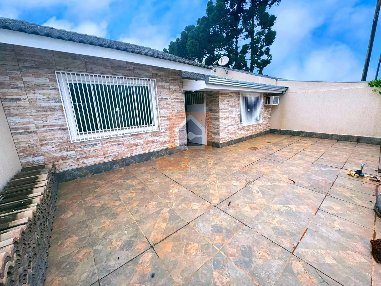 Casa Para Locação Em Uvaranas