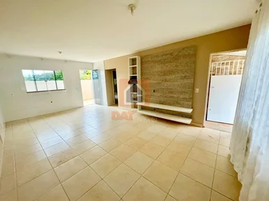 Casa Para Locação Em Uvaranas