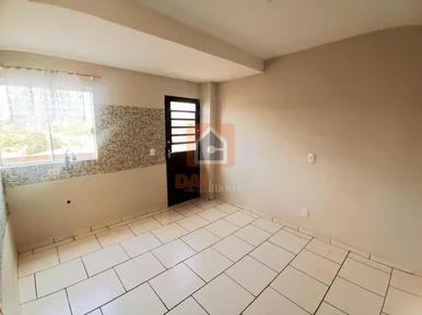 Casa à Venda No Bairro De Uvaranas