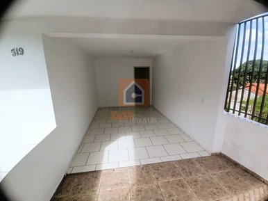 Casa à Venda No Bairro De Uvaranas