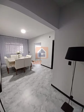 Casa Mobiliada à Venda Na Nova Rússia
