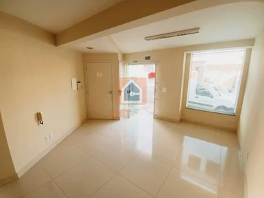 Imóvel Comercial Para Locação Em Região Central! 