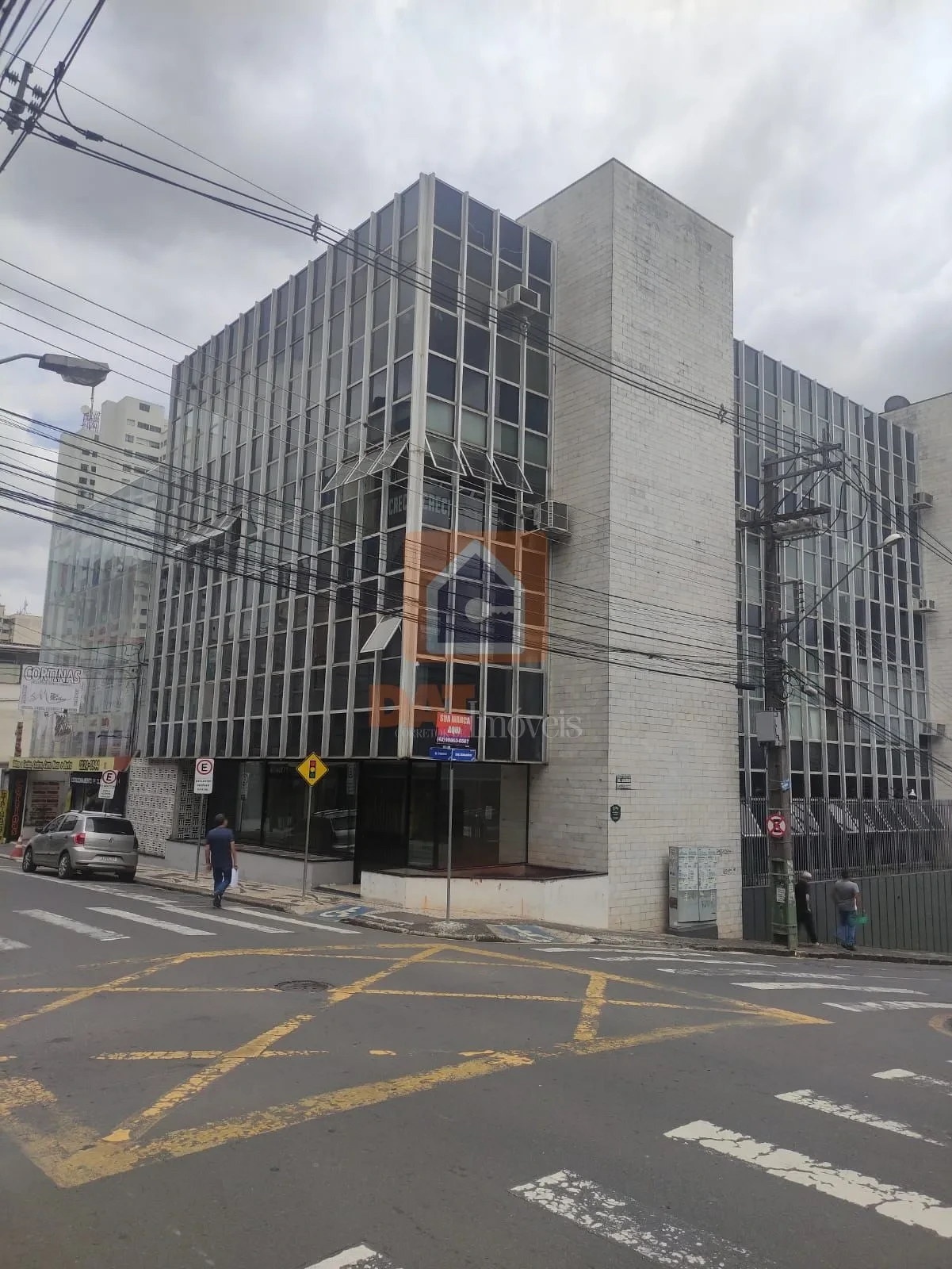 Sala à Venda Em Região Central
